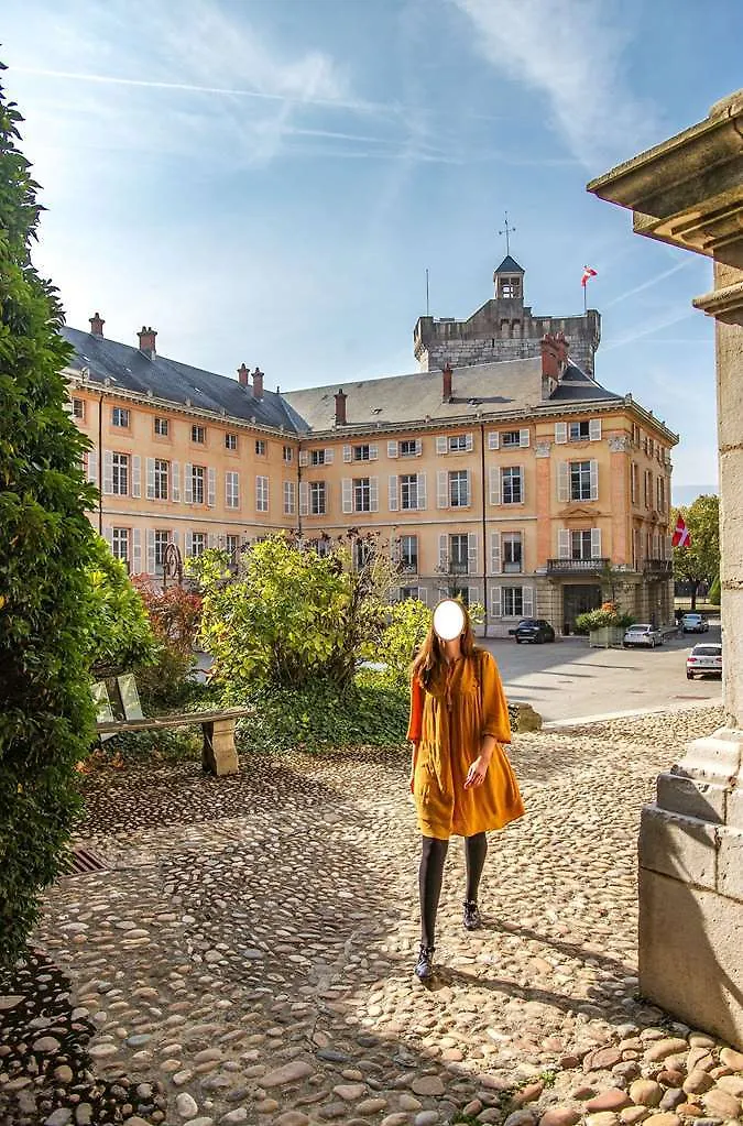 Aparthotel Kyriad Chambery Centre - Hotel Et Residence