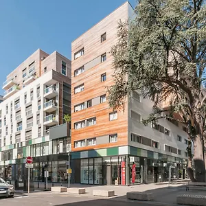 Apart-hotel Appart'city Classic Centre - Pays De Geneve