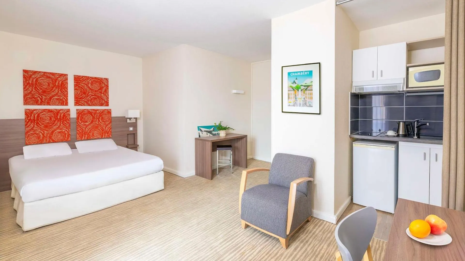Kyriad Chambéry Centre - Hôtel et Résidence 3*,  França
