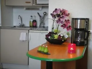 Aparthotel Kyriad Chambery Centre - Hotel Et Residence